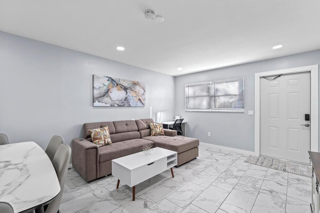 Photo of Livingroom in Lake Worth