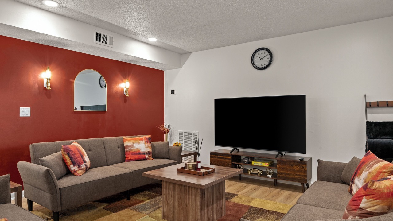 Photo of Livingroom in Bay Crest Park