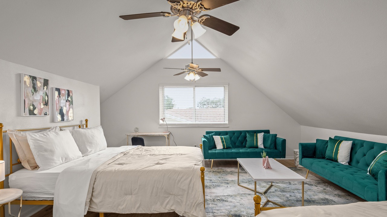 Photo of Bedroom in Bay Crest Park