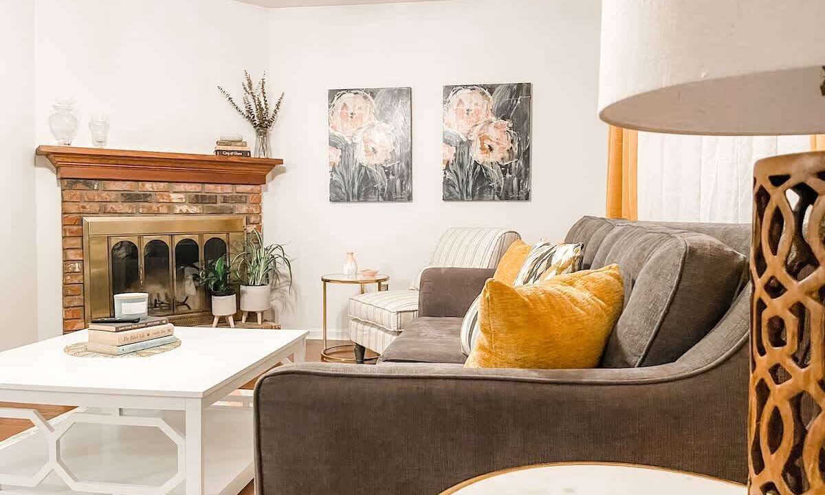 Photo of Livingroom in Tallahassee