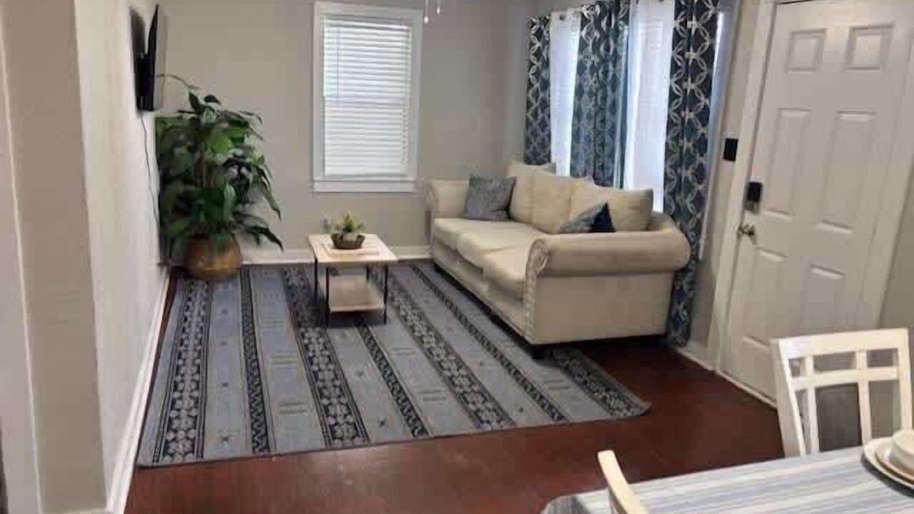 Photo of Livingroom in Griffin Heights