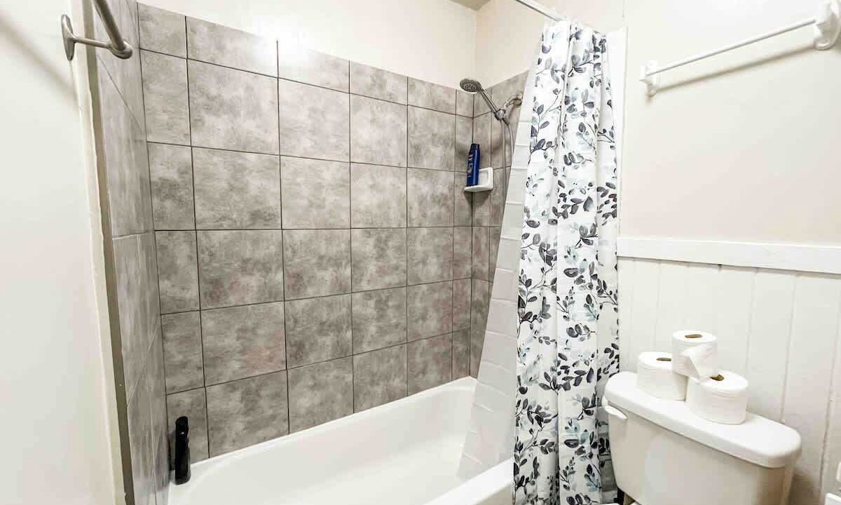 Photo of Bathroom in Griffin Heights