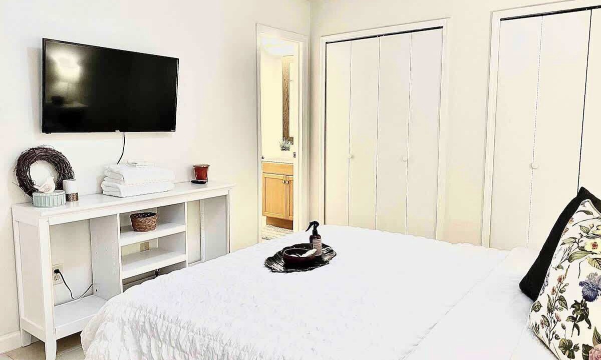 Photo of Bedroom in Tallahassee