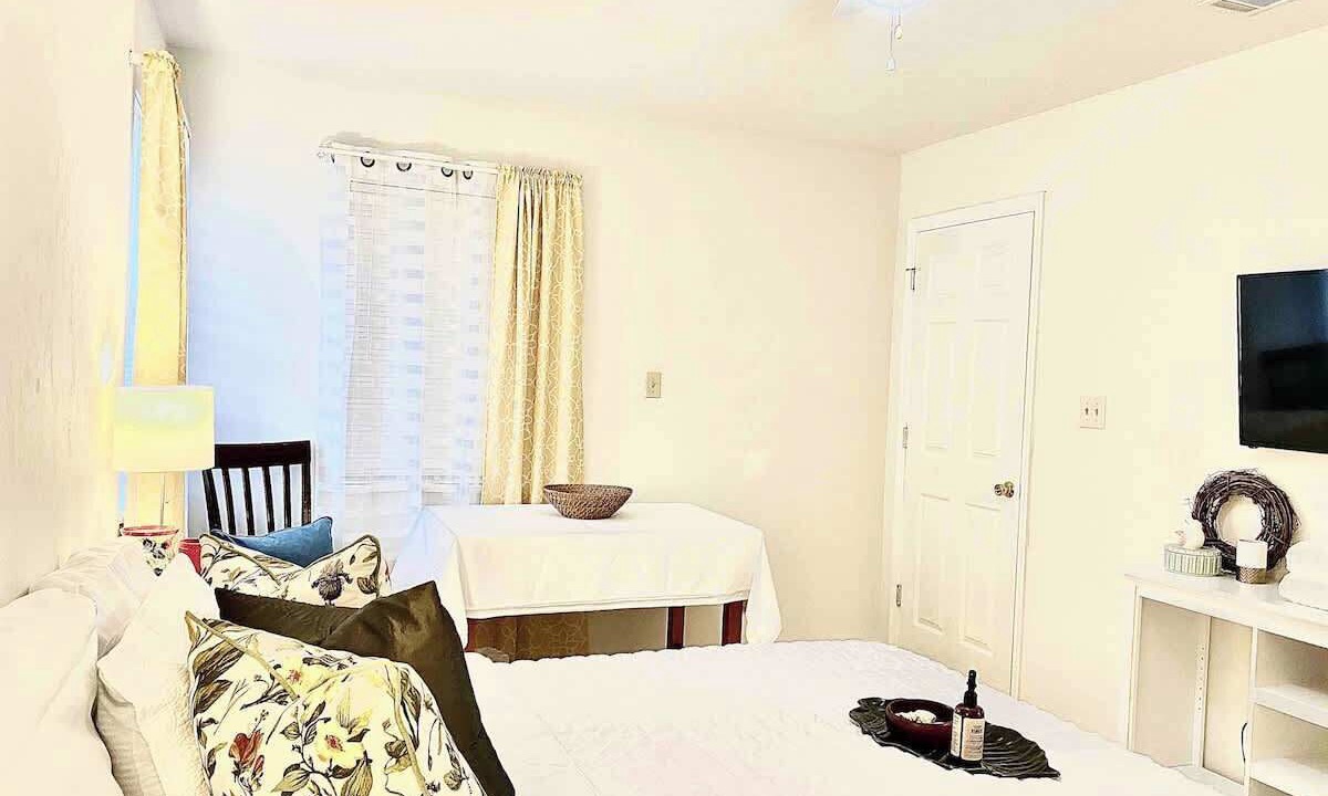 Photo of Bedroom in Tallahassee