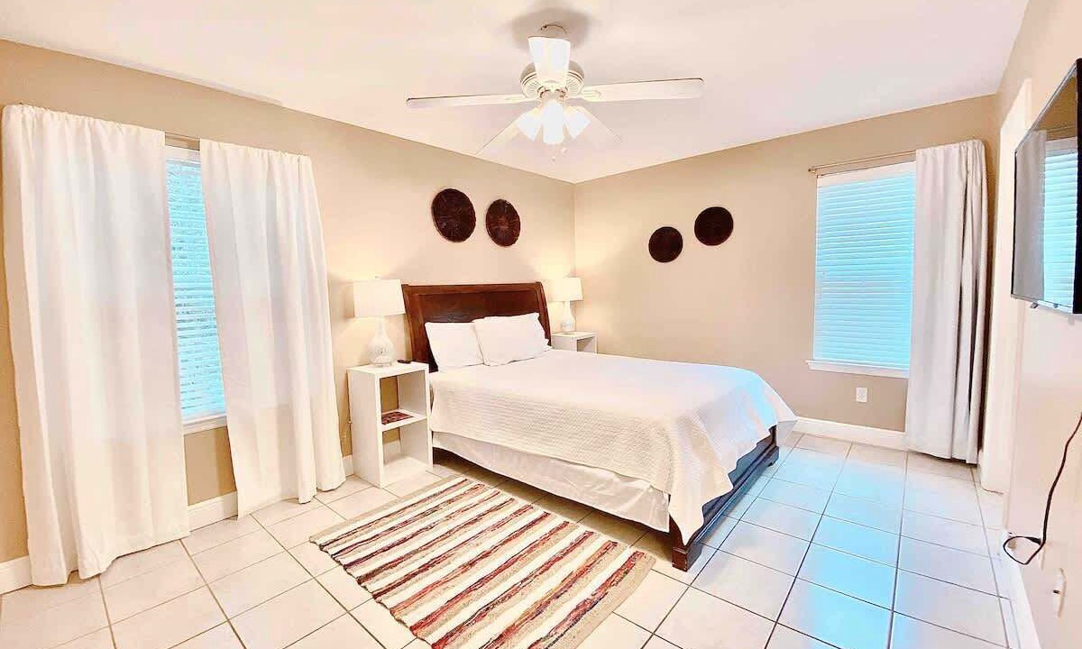 Photo of Bedroom in Tallahassee