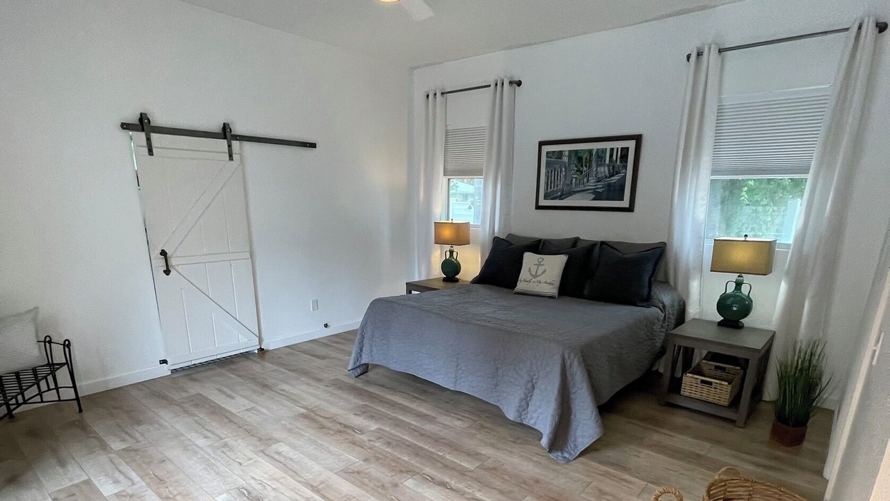 Photo of Bedroom in Downtown