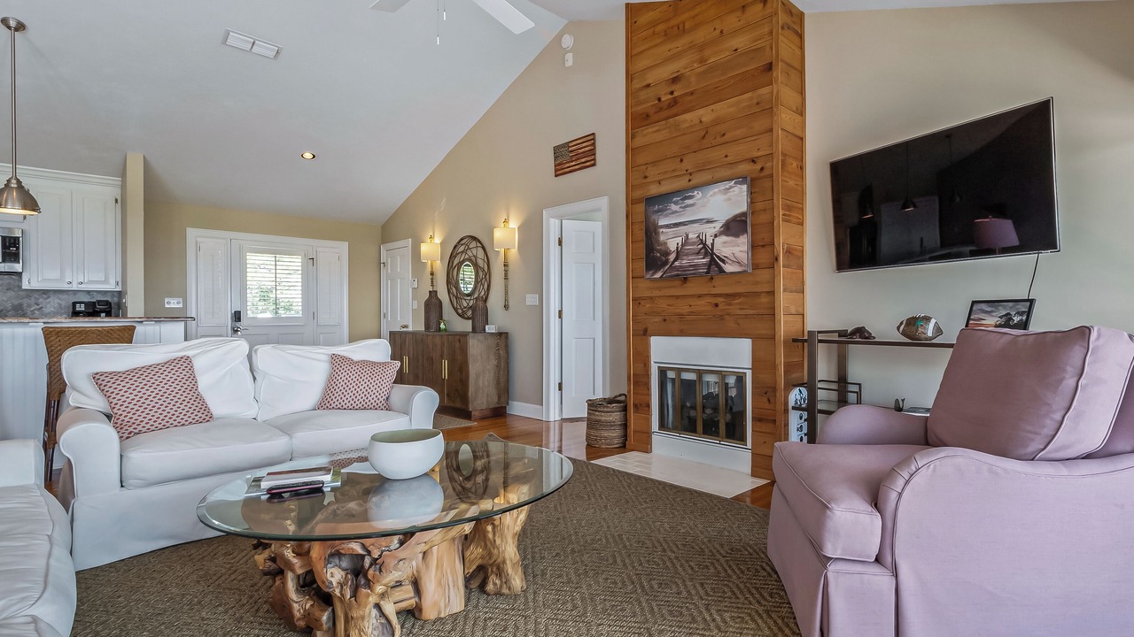 Photo of Livingroom in Panacea