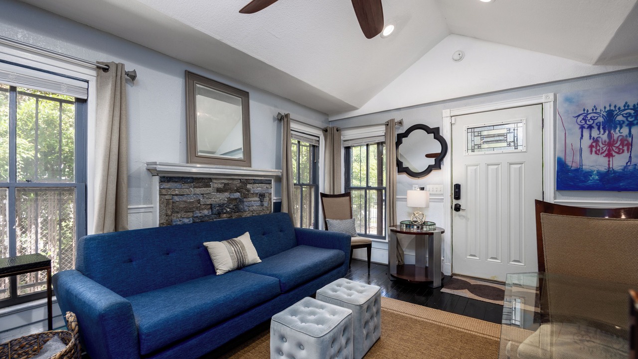 Photo of Livingroom in Innovation District
