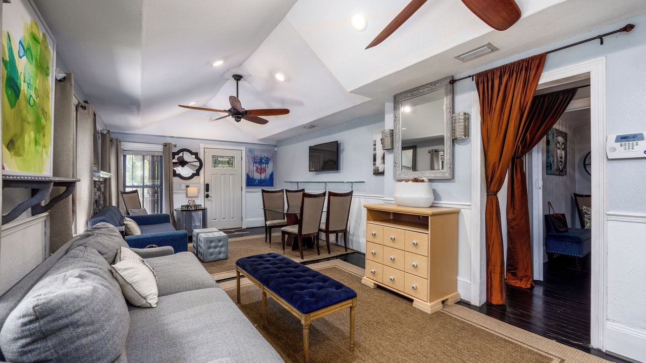 Photo of Livingroom in Innovation District
