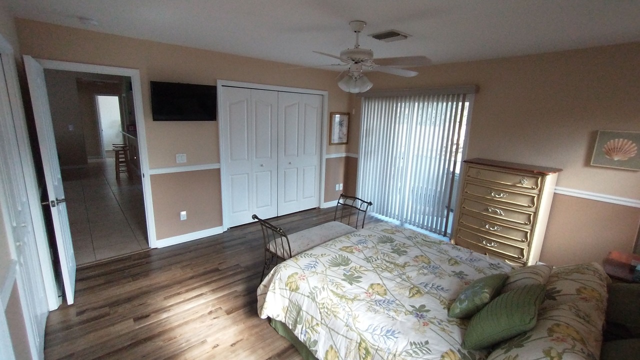 Photo of Bedroom in Gulf Cove