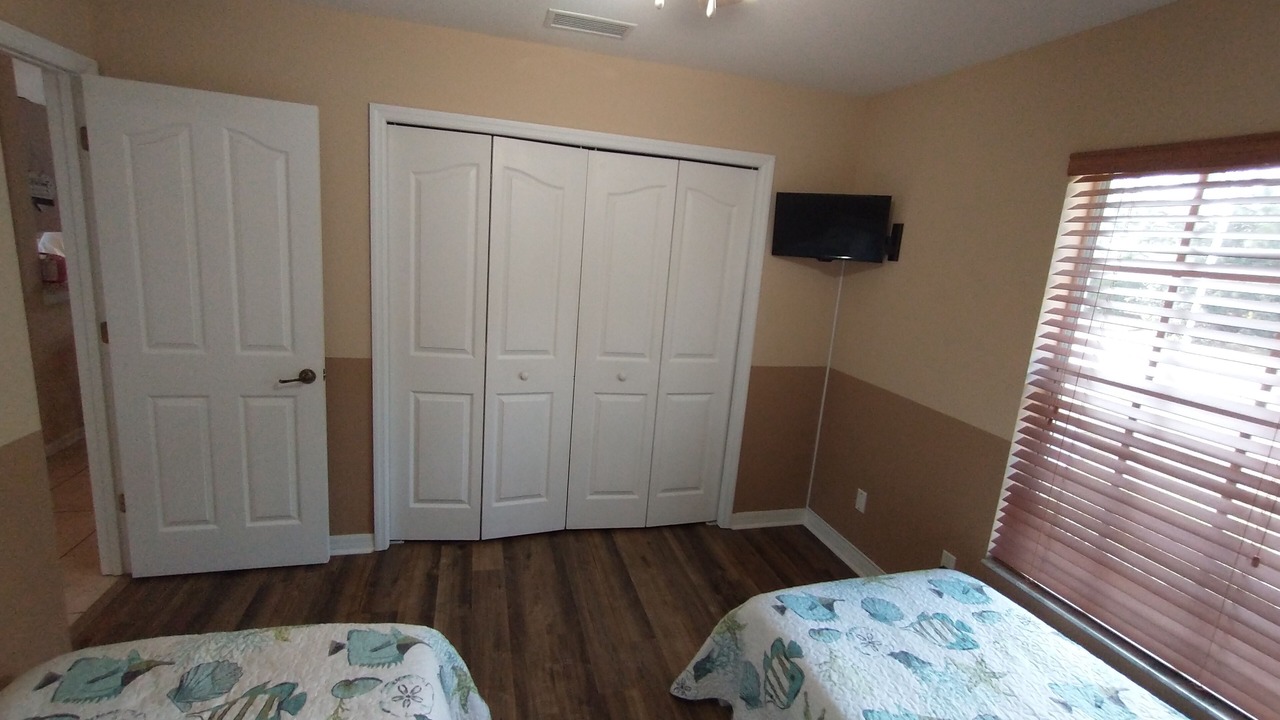 Photo of Bedroom in Gulf Cove