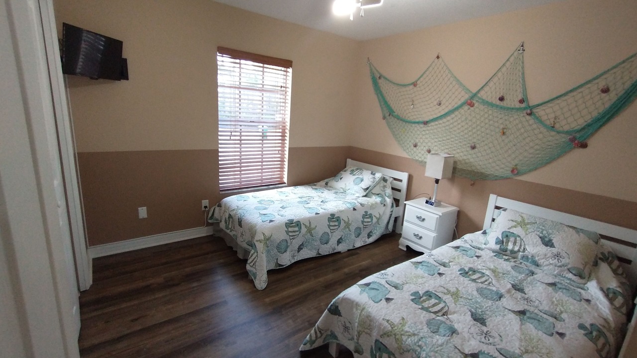 Photo of Bedroom in Gulf Cove