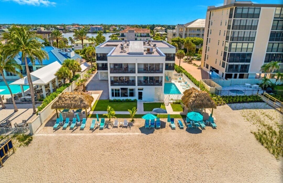 Photo of Outdoor in Vanderbilt Beach