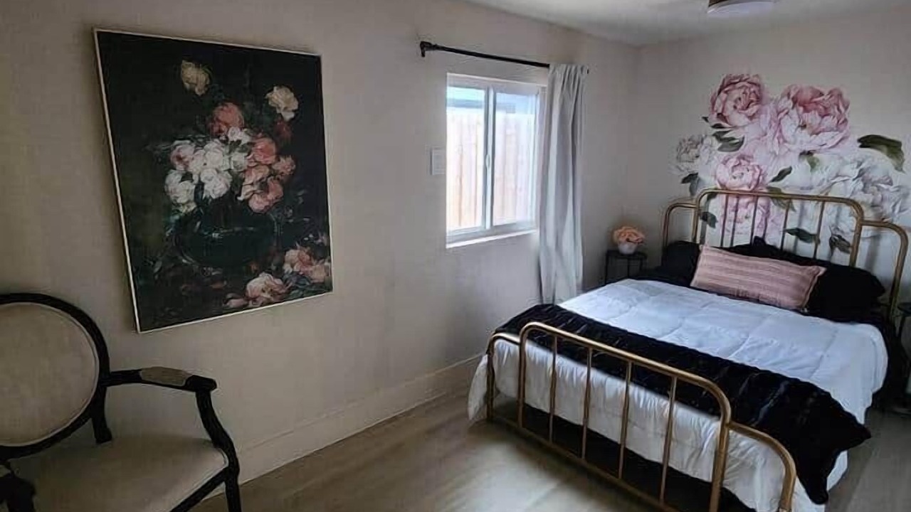 Photo of Bedroom in River Oaks