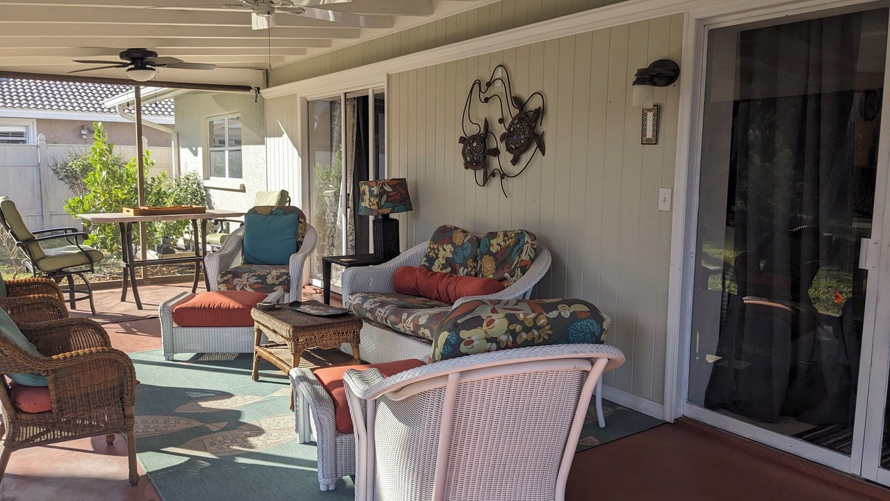 Photo of Patio Balcony in Golden Beach