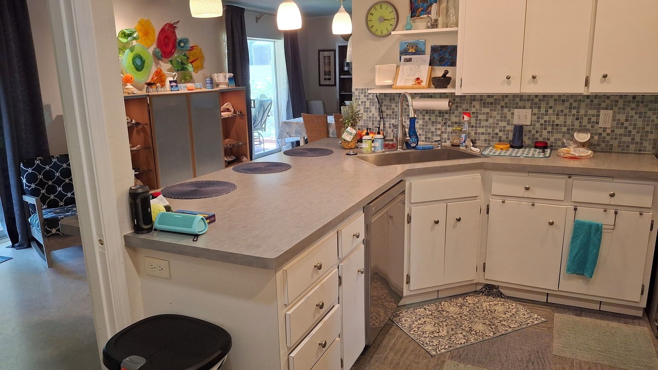 Photo of Kitchen in Golden Beach