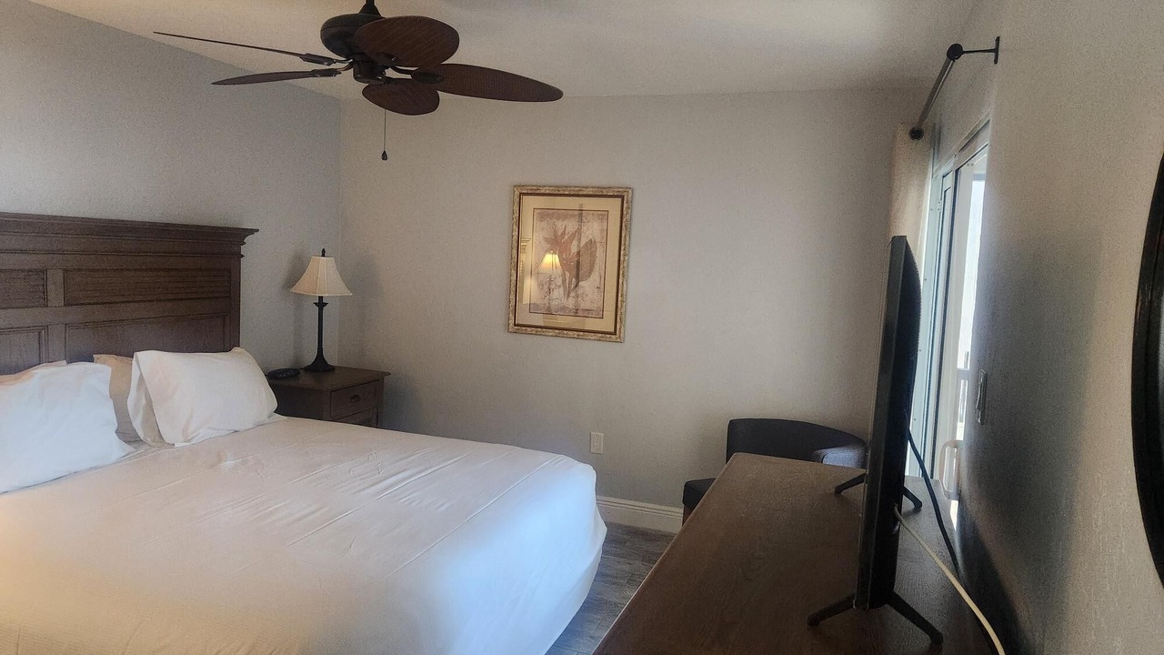 Photo of Bedroom in Vanderbilt Beach