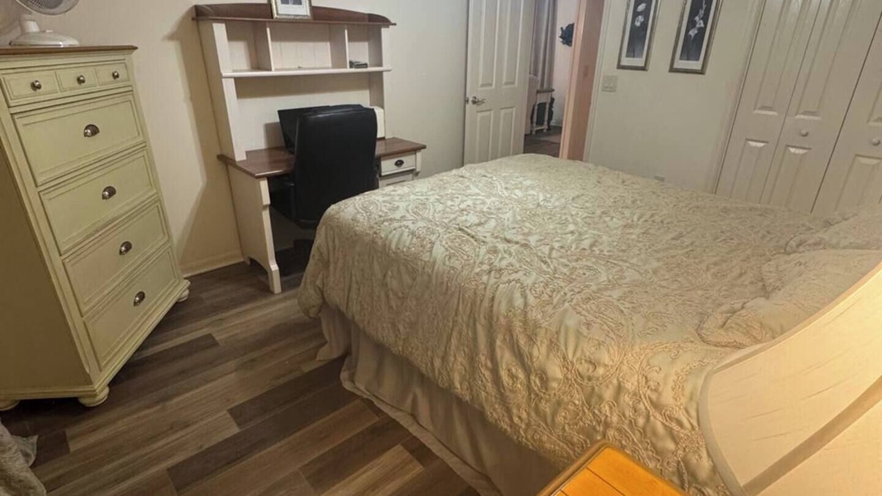 Photo of Bedroom in Duval