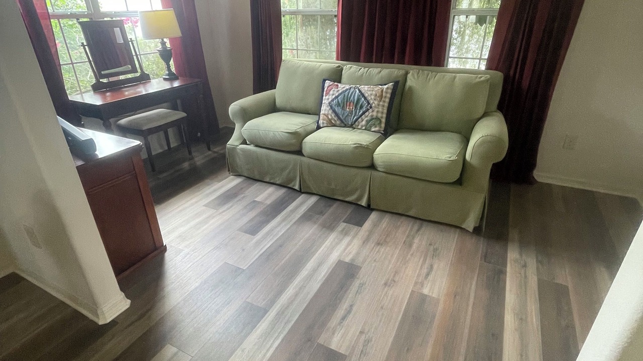 Photo of Livingroom in Duval