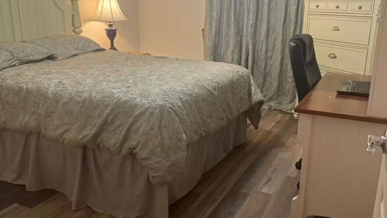 Photo of Bedroom in Duval