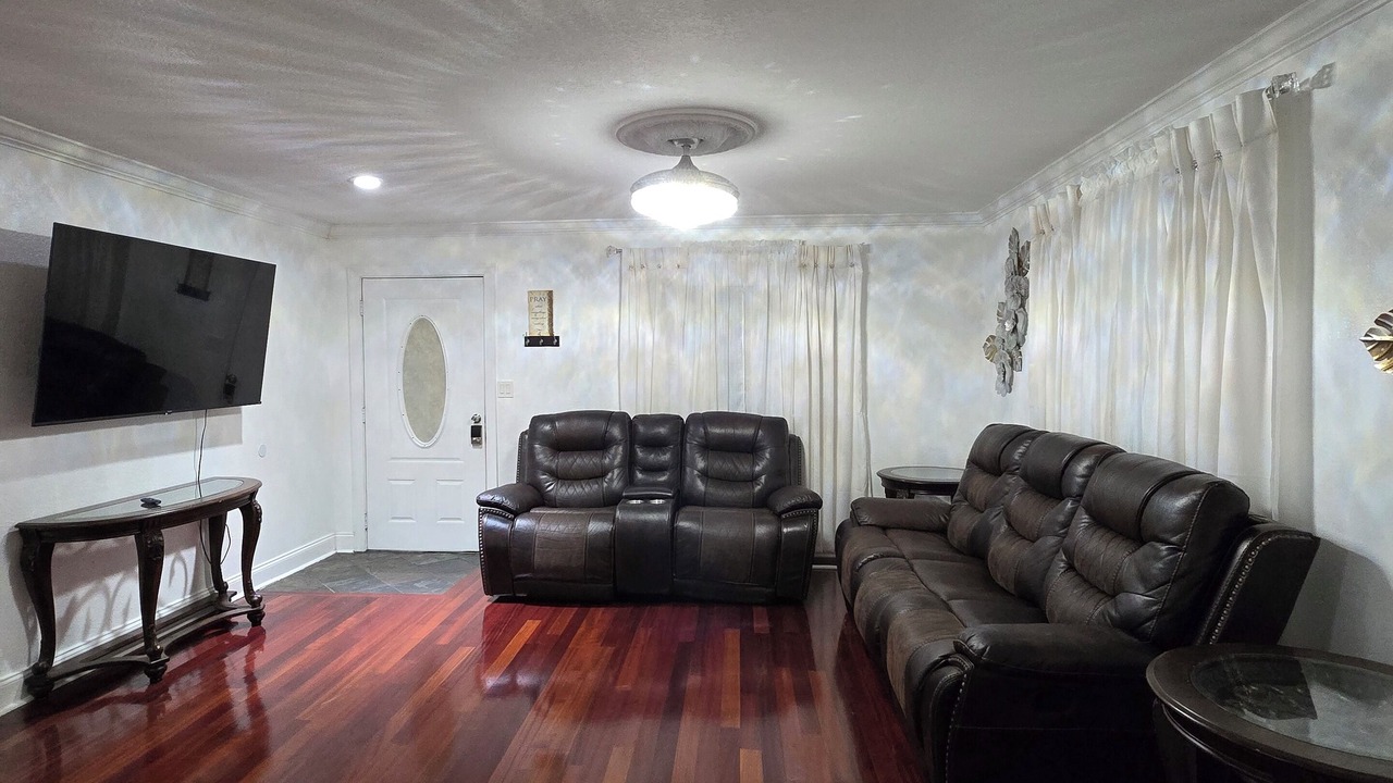 Photo of Livingroom in Tampa