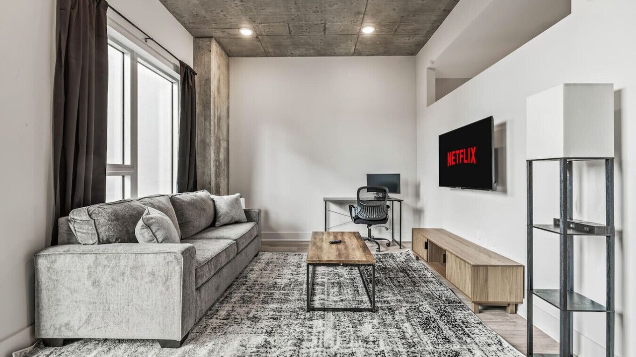 Photo of Livingroom in Channel District