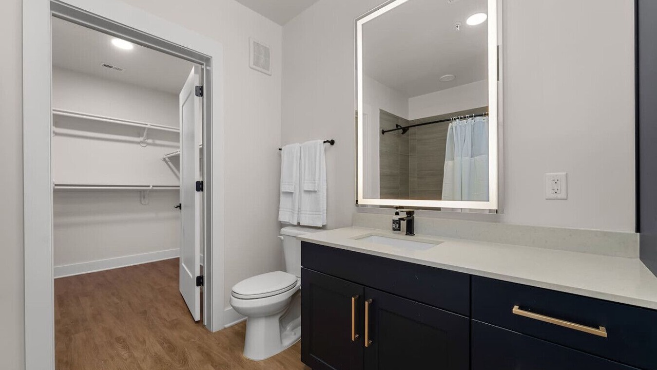 Photo of Bathroom in Oakford Park