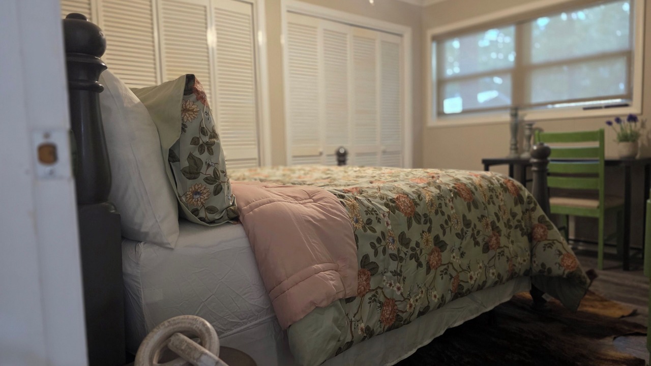 Photo of Bedroom in Abbeville