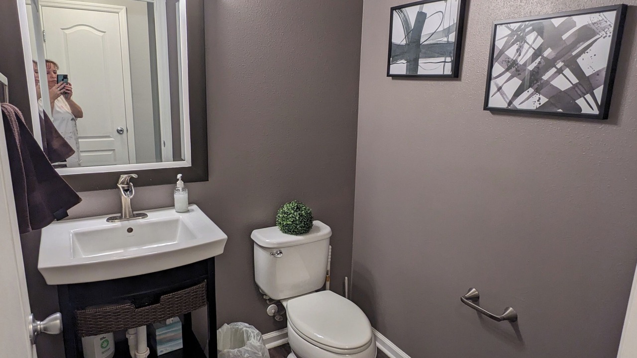 Photo of Bathroom in OakLeaf Plantation