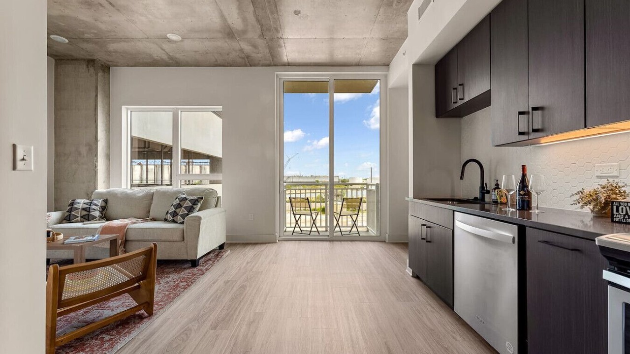 Photo of Livingroom in Channel District