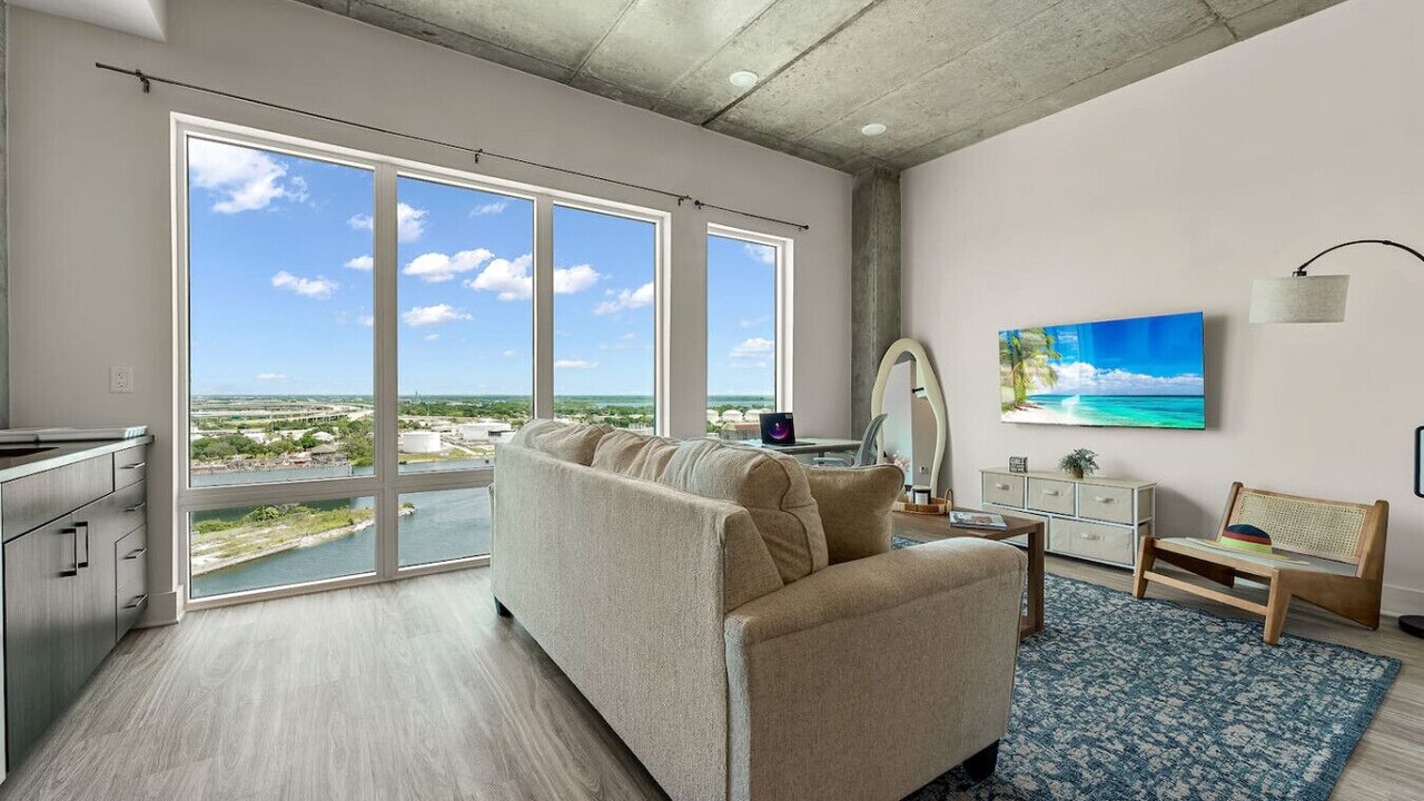 Photo of Livingroom in Channel District
