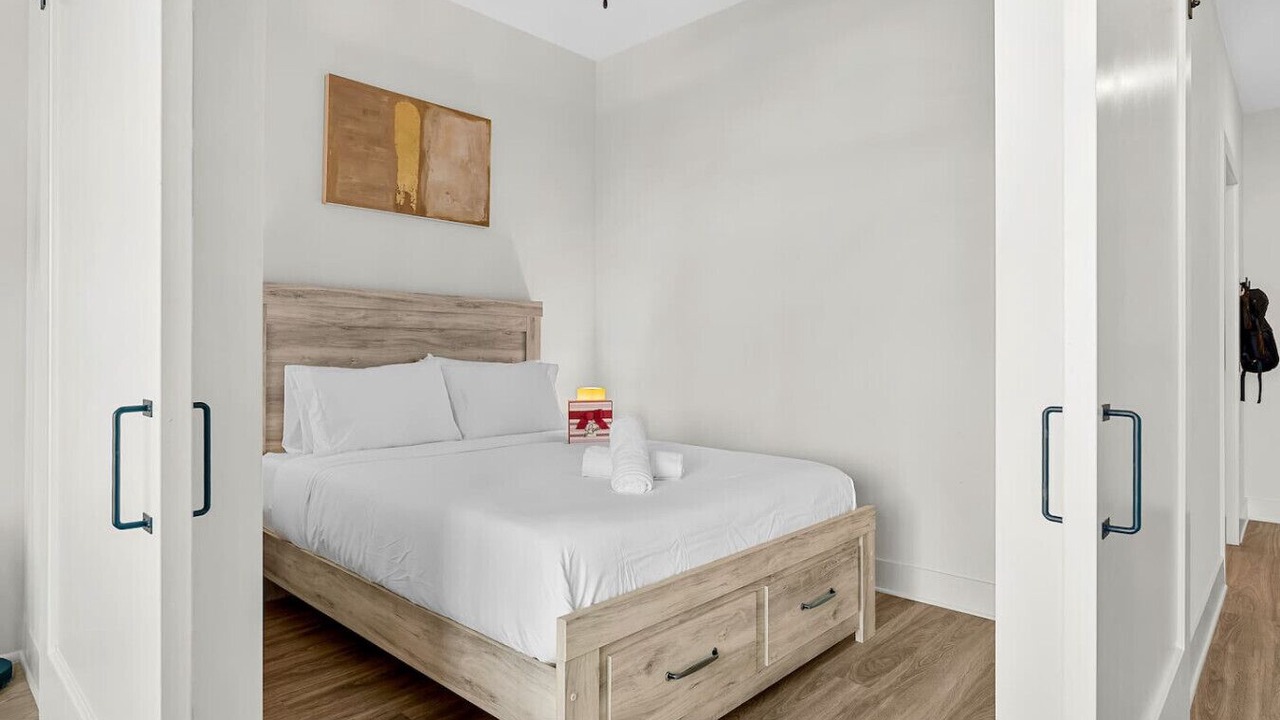 Photo of Bedroom in Channel District