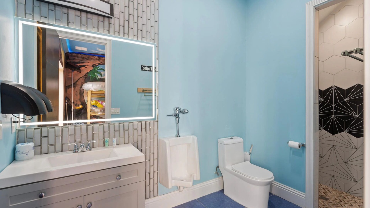 Photo of Bathroom in Windwood Bay