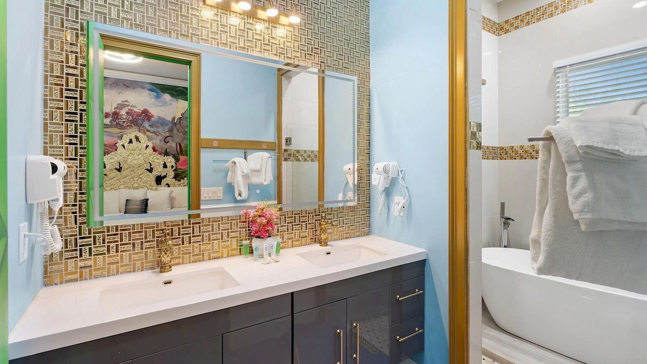 Photo of Bathroom in Windwood Bay