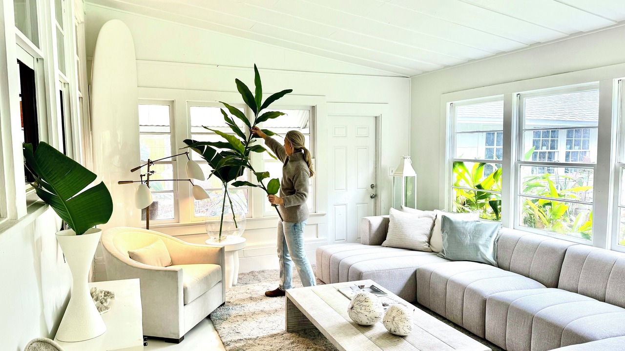 Photo of Livingroom in Neptune Beach