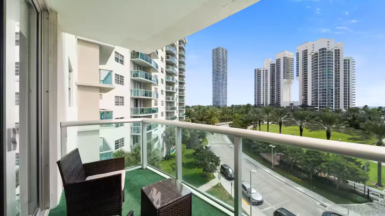 Photo of Outdoor in Sunny Isles Beach