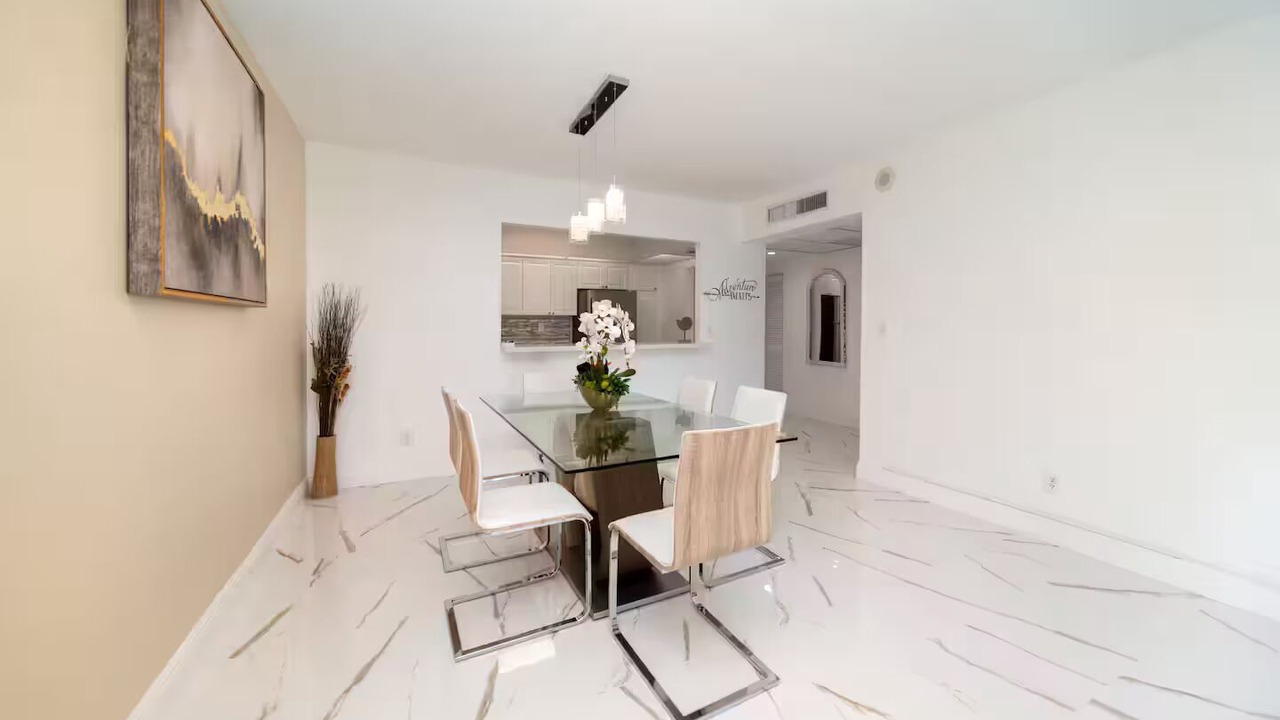 Photo of Others in Sunny Isles Beach