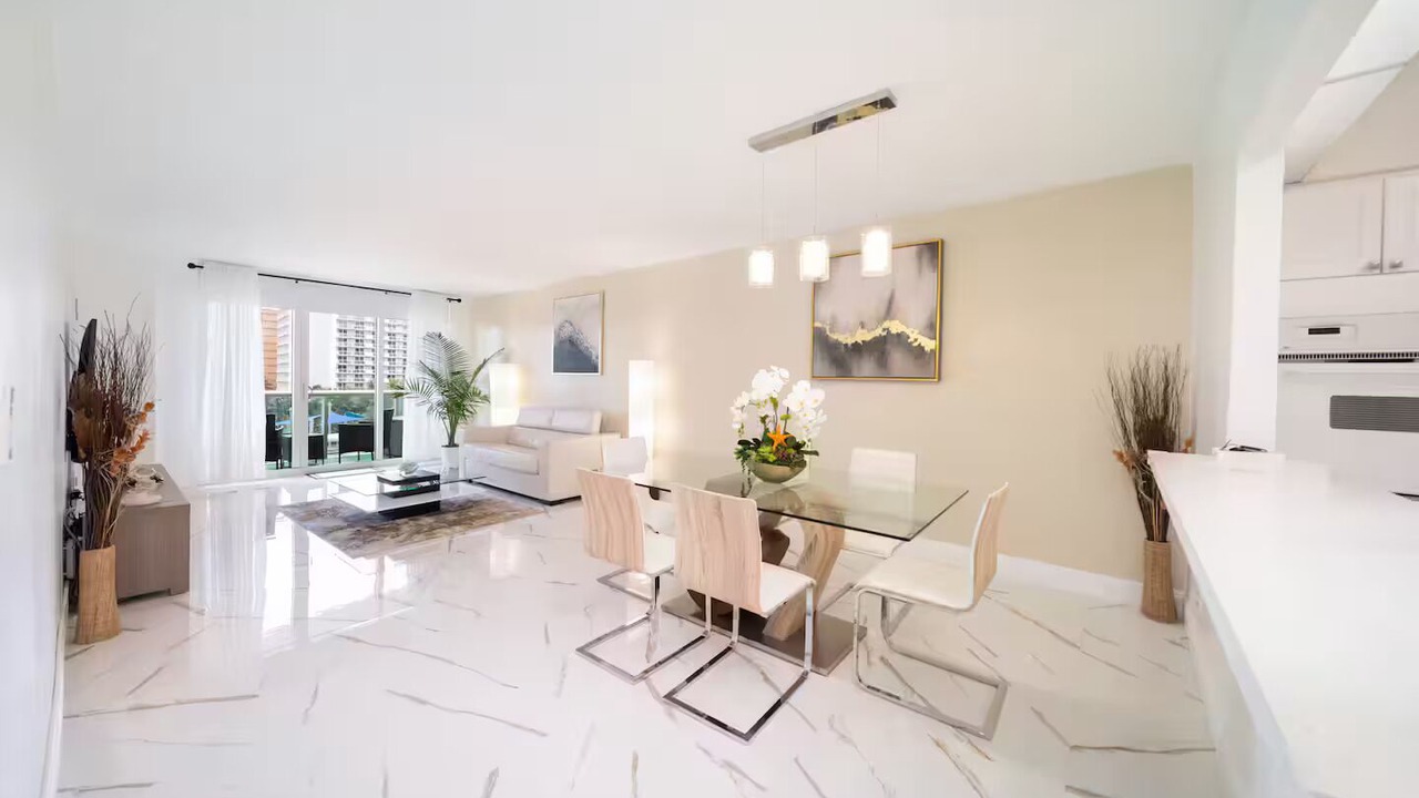 Photo of Others in Sunny Isles Beach