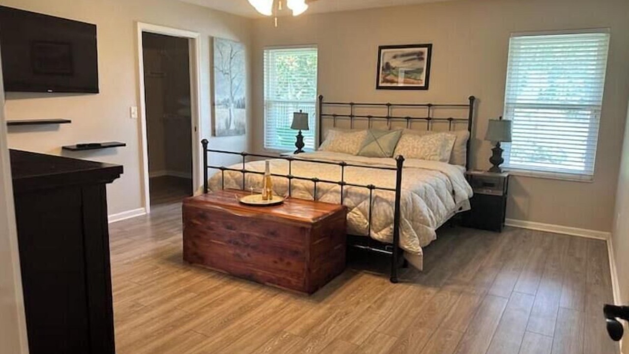 Photo of Bedroom in Westside