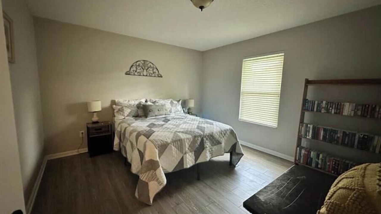 Photo of Bedroom in Westside