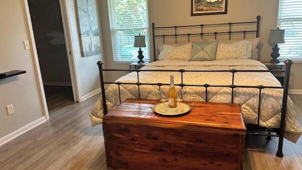 Photo of Bedroom in Westside