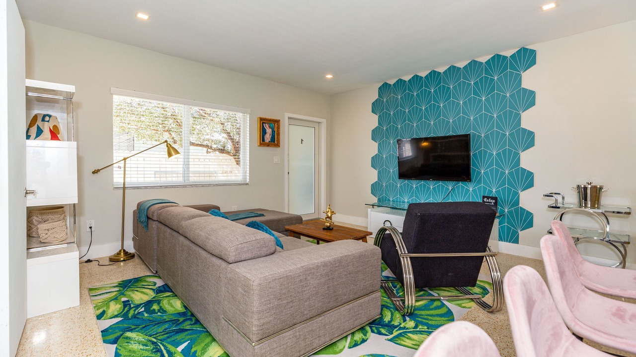 Photo of Livingroom in Surfside