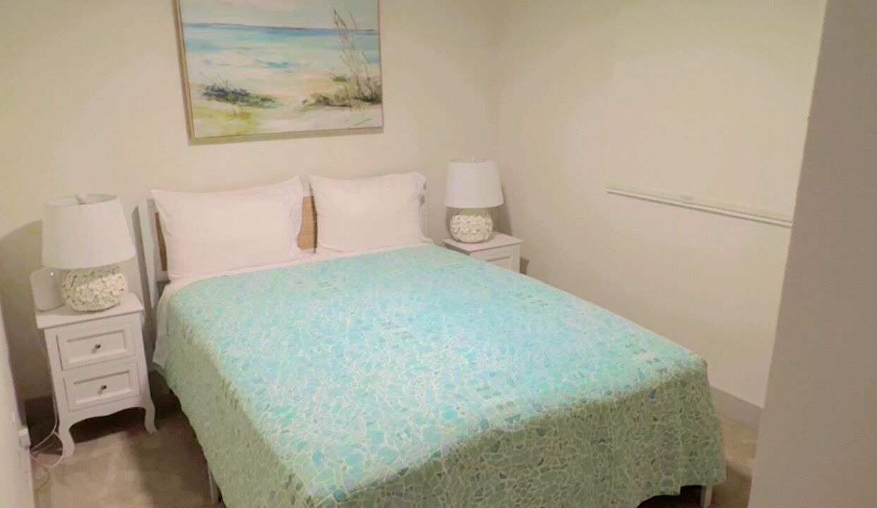 Photo of Bedroom in Greater Pinellas Point