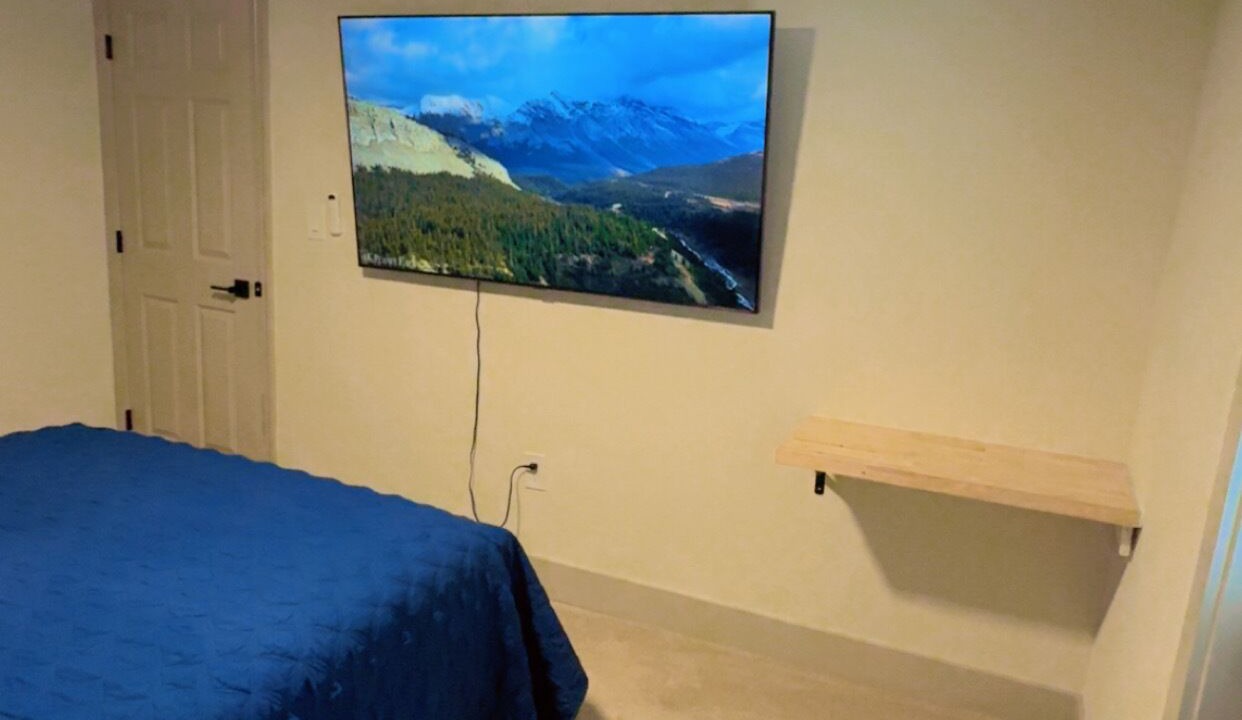 Photo of Bedroom in Greater Pinellas Point
