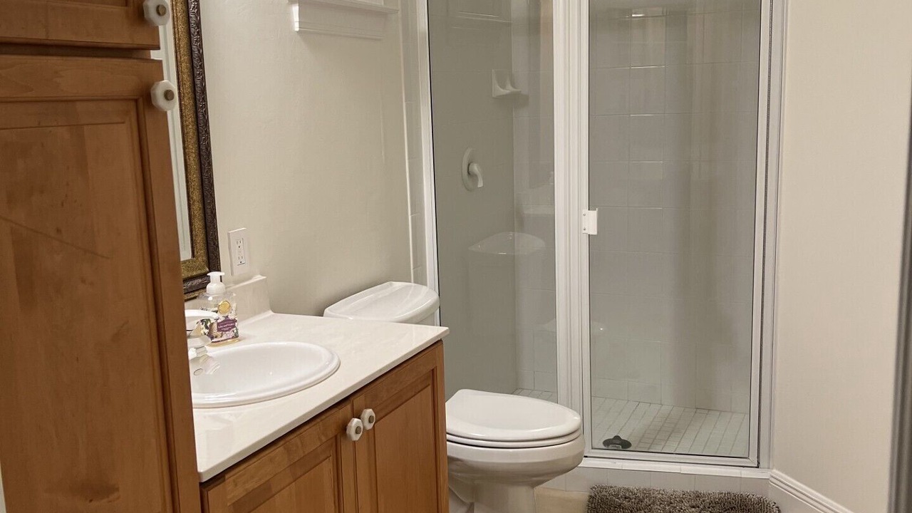 Photo of Bathroom in Waters Edge