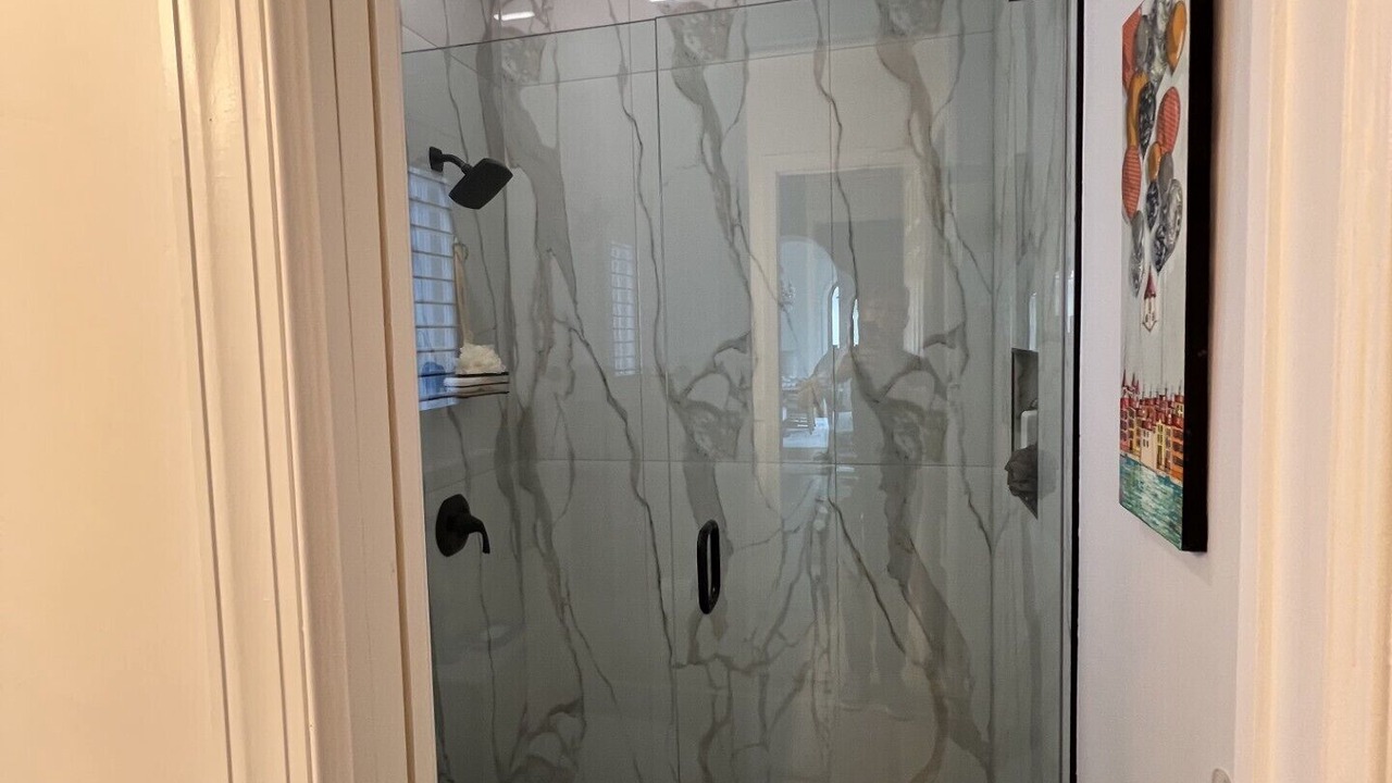 Photo of Bathroom in Waters Edge