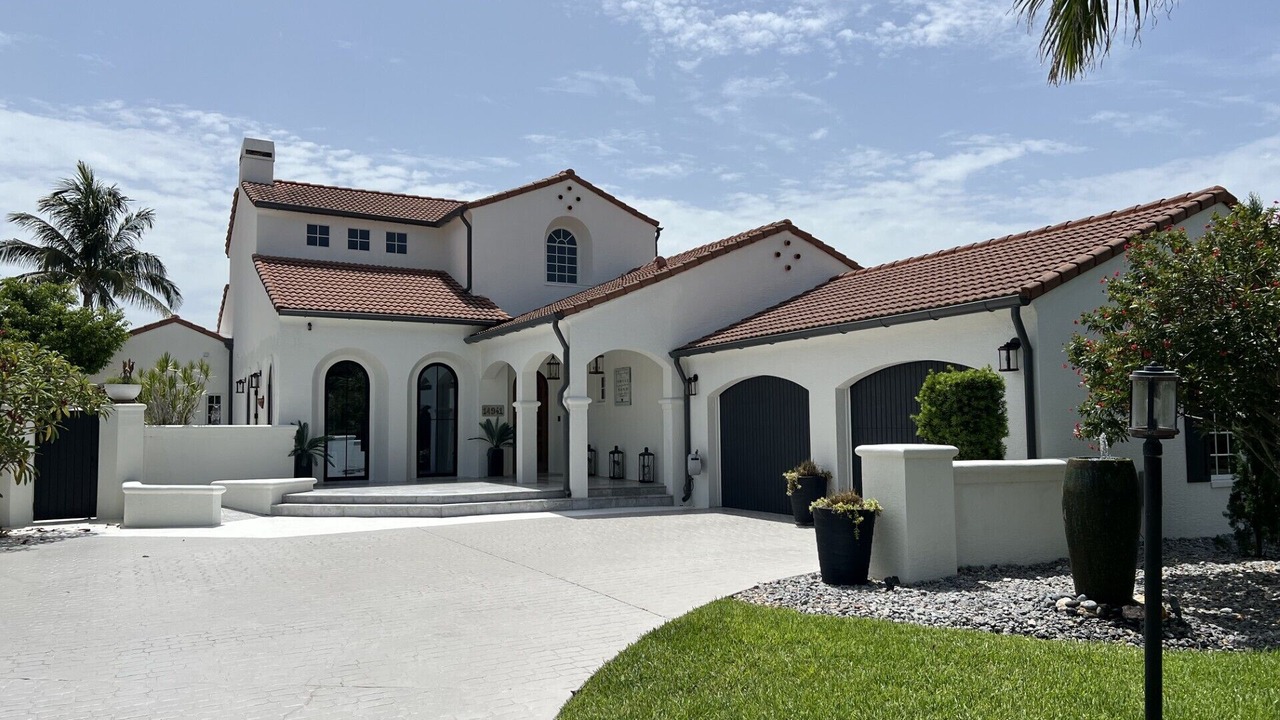 Photo of Outdoor in Waters Edge