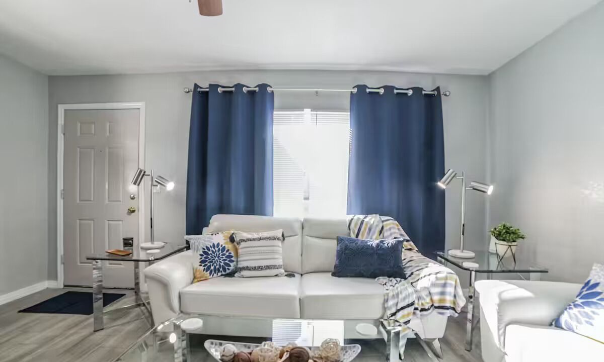 Photo of Livingroom in Plant City