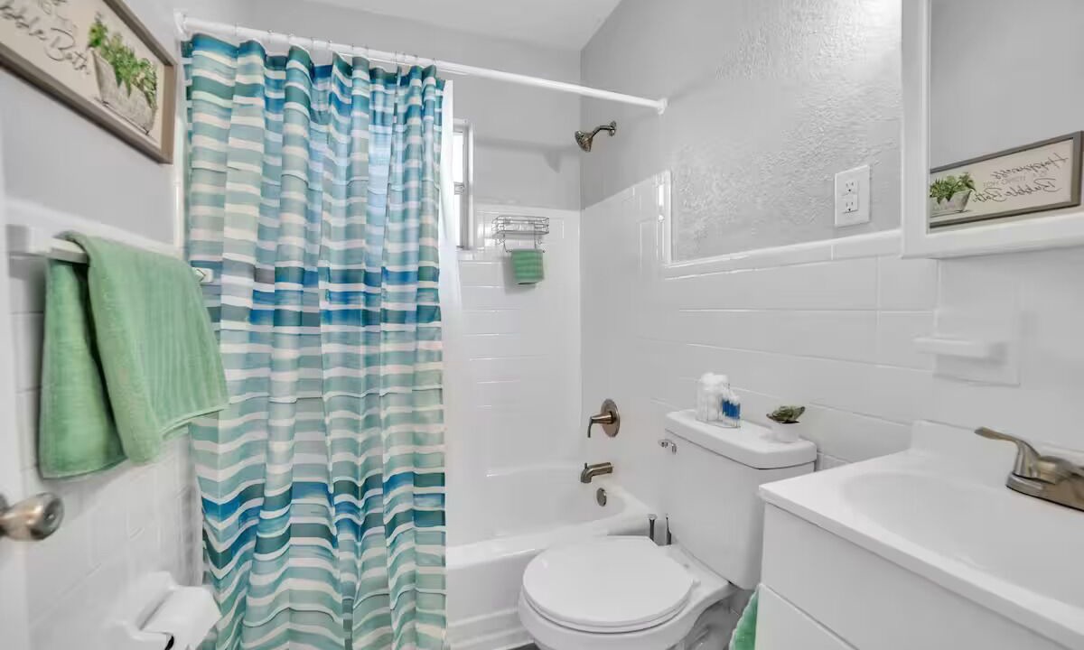 Photo of Bathroom in Plant City