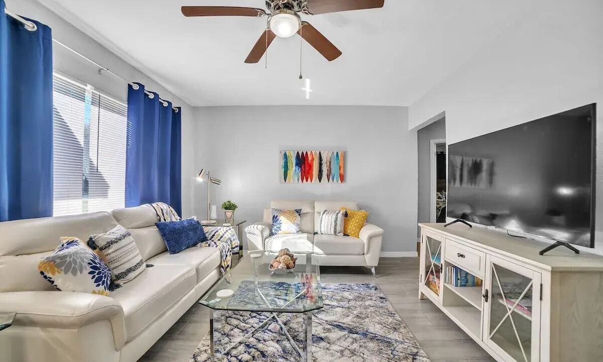 Photo of Livingroom in Plant City